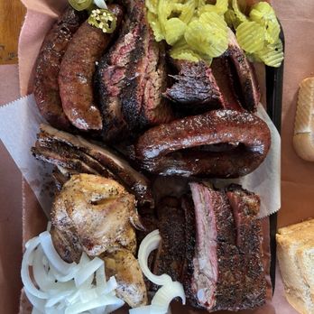 Snow's BBQ - dry bbq - Barbeque Near Me - Lexington, Texas