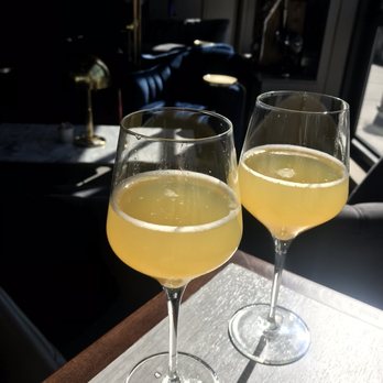 The Whale Chicago - Mimosas $7 - New American Near Me - Chicago, Illinois The Whale Chicago - Mimosas $7 - New American Near Me - Chicago, Illinois