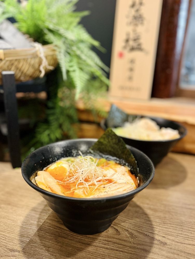 Food from Torisoba Sumiya