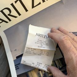 Aritzia - Sad trenchcoat that would like to go back to its family, but unfortunately it was a few days over. It's expiration date.