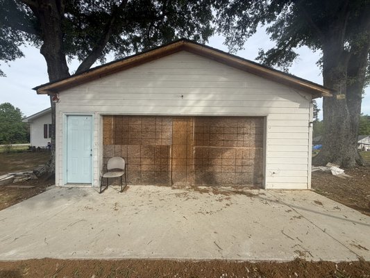 Total Garage Transformation in Loganville, Ga - This project started with a completely boarded-up garage—no door, no access, and no security.
At Apex Access & Overhead Systems, we handled the entire transformation from start to finish. We removed the temporary enclosure, prepped and framed the opening, installed a brand-new raised panel garage door, and completed a clean, professional setup inside and out.
Now the garage is fully functional, secure, and looks like it was always meant to be there.
✔️ Smooth, reliable operation
✔️ Clean track and spring system install
✔️ Major curb appeal upgrade
✔️ Restored usability of the space
If your garage is outdated, damaged, or not even usable—we can bring it back to life the right way.
📍 Serving Metro Atlanta
⚡ Fast, professional installs
📞 Message us today for a quote Total Garage Transformation in Loganville, Ga - This project started with a completely boarded-up garage—no door, no access, and no security.
At Apex Access & Overhead Systems, we handled the entire transformation from start to finish. We removed the temporary enclosure, prepped and framed the opening, installed a brand-new raised panel garage door, and completed a clean, professional setup inside and out.
Now the garage is fully functional, secure, and looks like it was always meant to be there.
✔️ Smooth, reliable operation
✔️ Clean track and spring system install
✔️ Major curb appeal upgrade
✔️ Restored usability of the space
If your garage is outdated, damaged, or not even usable—we can bring it back to life the right way.
📍 Serving Metro Atlanta
⚡ Fast, professional installs
📞 Message us today for a quote