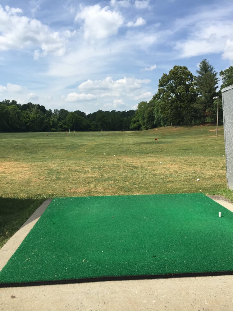 COUNTRY CLUB GOLF CENTER Updated October 2024 5675 Country Club Rd