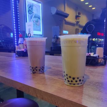 Pho Grace Vietnamese Restaurant - two drinks on a table - Vietnamese Near Me - Hammond, Louisiana