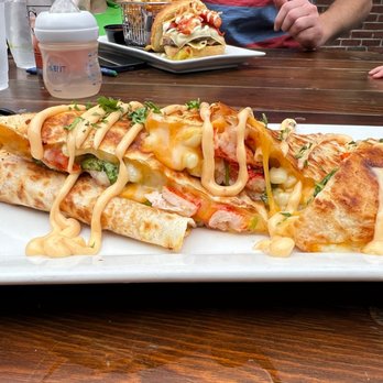 The Charlie Noble - Lobster quesadilla - Cocktail Bars Near Me - Nantucket, Massachusetts