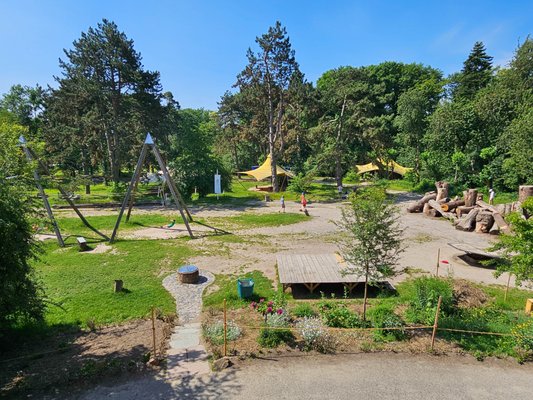 Schloss Freudenberg by null