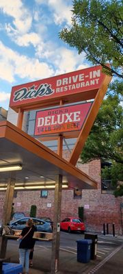 Dick's Drive-In by null