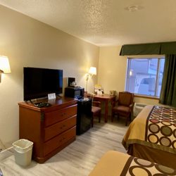 Super 8 by Wyndham Yucca Val/Joshua Tree Nat Pk Area - 05.27.23 clean unit