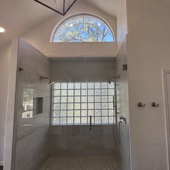 LFM Construction & Remodeling - Master Shower - Door Sales/Installation Near Me - Austin, Texas