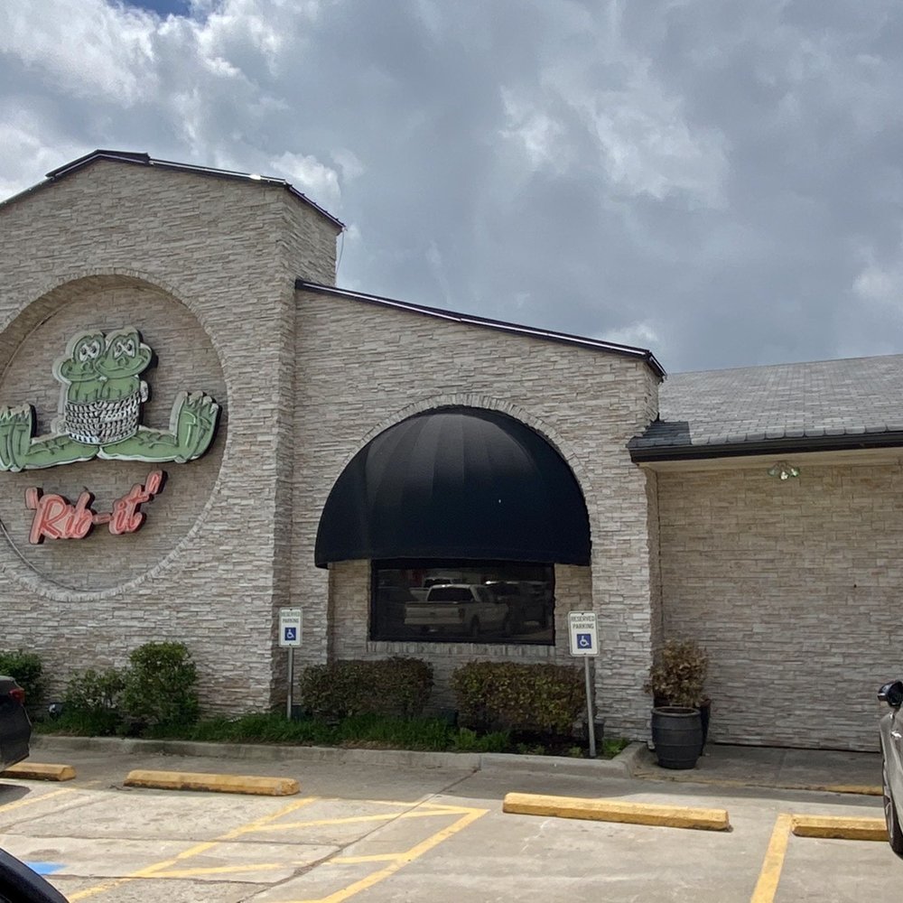 Two Frogs Grill - Outside - American Near Me - Ardmore, Oklahoma Two Frogs Grill - Outside - American Near Me - Ardmore, Oklahoma