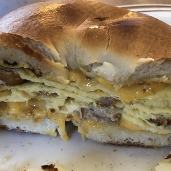 Fifth Wheel Truck Stop - Inside of the bagel sandwich - New American Near Me - Newport, Michigan