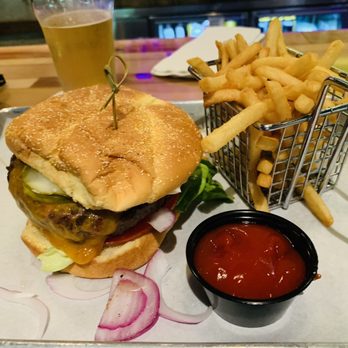 Idyllwild Brewpub - Burger - Brewpubs Near Me - Idyllwild, California Idyllwild Brewpub - Burger - Brewpubs Near Me - Idyllwild, California