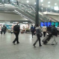 Der Flughafenplatz