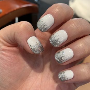 Red Polish - Gel Manicure ombré glitter - Nail Salons Near Me - Los Angeles, California Red Polish - Gel Manicure ombré glitter - Nail Salons Near Me - Los Angeles, California