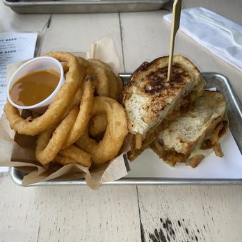 The Surf Block Island - Pulled Pork Grilled Cheese, Onion Rings - American Near Me - New Shoreham, Rhode Island