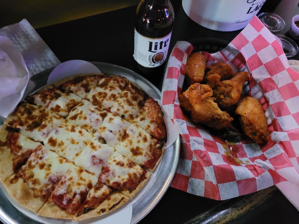 THE UGLY MUG BAR & GRILL 29 Photos & 23 Reviews Canal Winchester