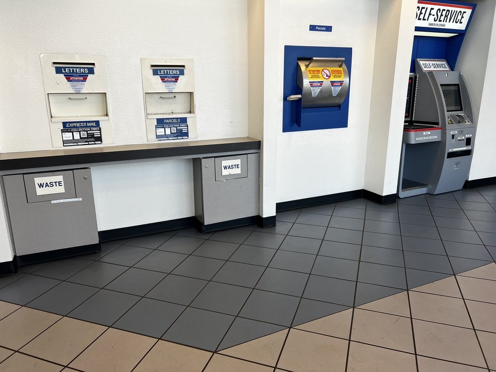 US POST OFFICE Updated August 2024 33 Photos & 28 Reviews 135 N Center St, Mesa, Arizona