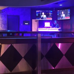 2100 Bar and Lounge - DJ spinning the up to date tunes