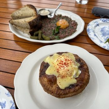 Armitage Alehouse - Steak and Anchovy Tartare and Blood Sausage, Apple, & Pork Cheek Pie - Pubs Near Me - Chicago, Illinois Armitage Alehouse - Steak and Anchovy Tartare and Blood Sausage, Apple, & Pork Cheek Pie - Pubs Near Me - Chicago, Illinois