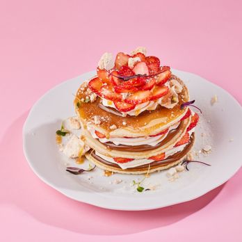 Keik Restaurant - Pavlova Pancakes! - Desserts Near Me - Doral, Florida Keik Restaurant - Pavlova Pancakes! - Desserts Near Me - Doral, Florida