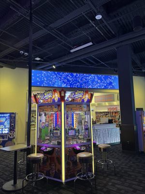 Dave & Buster's by null