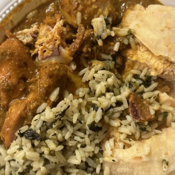 De Islands - Curry chicken and Roti - Caribbean Near Me - Brooklyn, New York