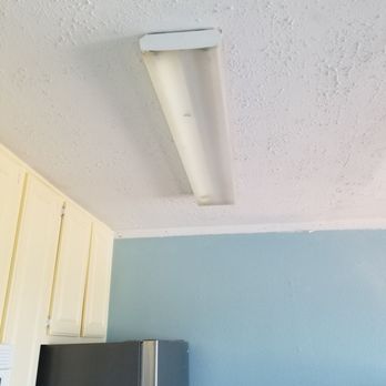 Vacasa - Kitchen lights - Vacation Rentals Near Me Vacasa - Kitchen lights - Vacation Rentals Near Me