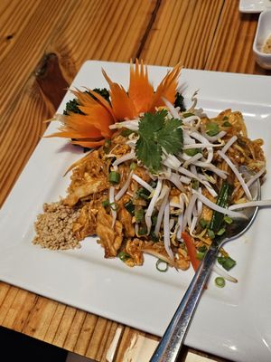 Urban Thai & Sushi by null