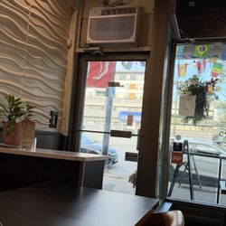 Pawans Indian Kitchen - Interior