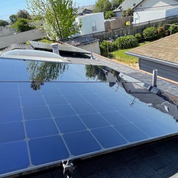Alaska Solutions - This is what my panels look like after Rodrigo cleaned them. - Window Washing Near Me