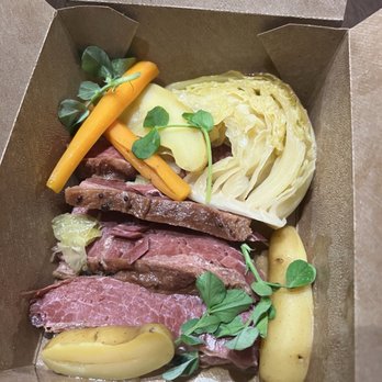 Hawks Public House - St. Patrick's corned beef and cabbage - New American Near Me - Sacramento, California Hawks Public House - St. Patrick's corned beef and cabbage - New American Near Me - Sacramento, California