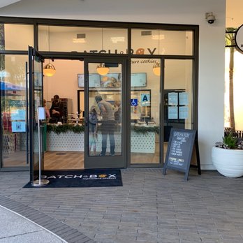 Batch & Box - Del Mar - Outside - Bakeries Near Me - San Diego, California Batch & Box - Del Mar - Outside - Bakeries Near Me - San Diego, California