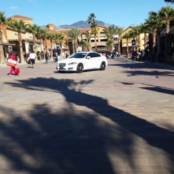 Desert Hills Premium Outlets - Shopping Centers Near Me - Cabazon, California