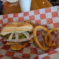 Ruby's Pub
