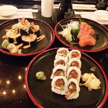 Tsui Sushi Bar - Spicy spider roll, salmon sashimi, spicy tuna roll - Sushi Bars Near Me - Seattle, Washington