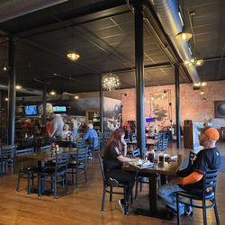 Fish Moon Brewing - Inside