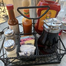 Condiment basket Condiment basket