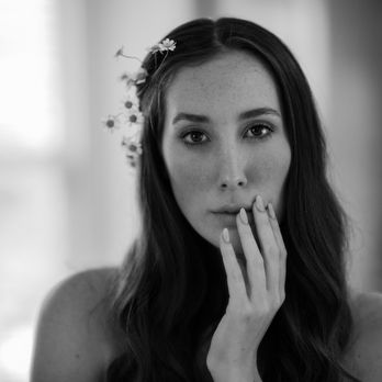 Rose Glass Photo - ©RoseGlassPhoto - Boudoir Photography Near Me Rose Glass Photo - ©RoseGlassPhoto - Boudoir Photography Near Me