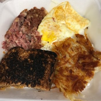 Patty's Eggnest - Corned beef hash - Breakfast & Brunch Near Me - Everett, Washington