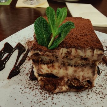 Fino - Nachtisch: Tiramisu - Italian Near Me - Radolfzell, BW