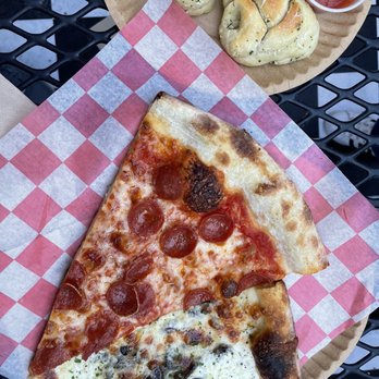 Upside Pizza - Mushroom white pizza Garlic knots Pepperoni slice - Pizza Near Me - New York, New York Upside Pizza - Mushroom white pizza Garlic knots Pepperoni slice - Pizza Near Me - New York, New York