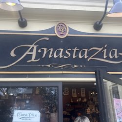 Anastazia - Shop