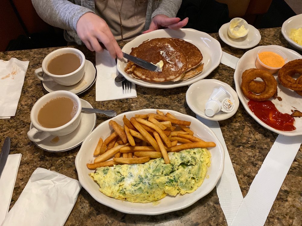 LOUIE’S MANHASSET RESTAURANT Updated August 2024 73 Photos & 150