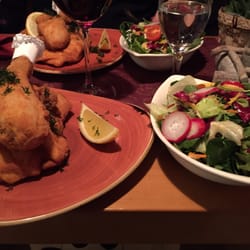 Niki's Weinbar - Backhendl mit Salat