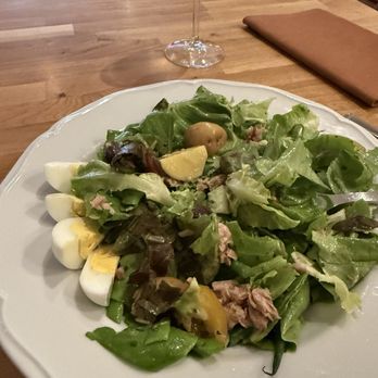 Saleya Riviera Cafe - Nicoise Salad - Cafes Near Me - Jacksonville, Florida Saleya Riviera Cafe - Nicoise Salad - Cafes Near Me - Jacksonville, Florida