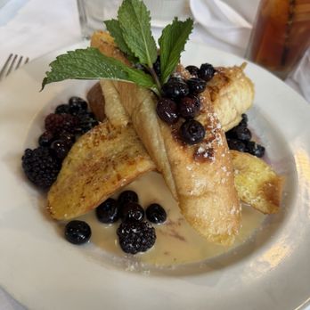 Commander's Palace - French toast - Cajun/Creole Near Me - New Orleans, Louisiana Commander's Palace - French toast - Cajun/Creole Near Me - New Orleans, Louisiana