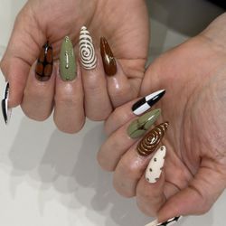 The X Nail