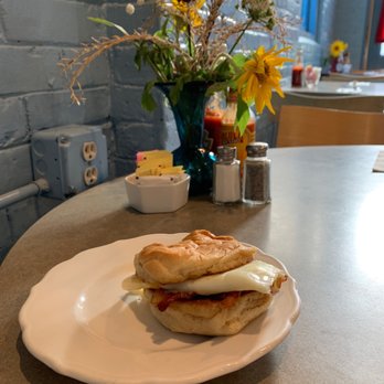 Baked - Best breakfast sandwich ever - Cafes Near Me - Shelburne Falls, Massachusetts