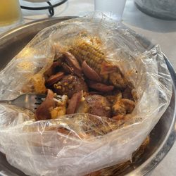 Shrimp boil with sausage