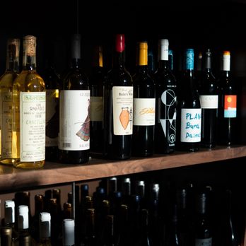 Fontinalis - Beer, Wine & Spirits Near Me - Hartford, Vermont Fontinalis - Beer, Wine & Spirits Near Me - Hartford, Vermont