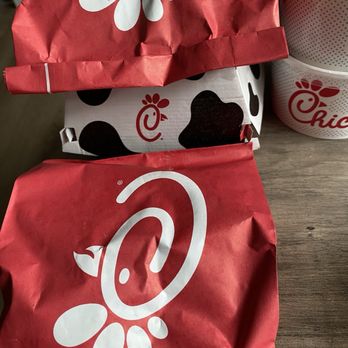 Chick-fil-A - Spicy Chicken Sandwich / deluxe - Fast Food Near Me - Bellevue, Nebraska Chick-fil-A - Spicy Chicken Sandwich / deluxe - Fast Food Near Me - Bellevue, Nebraska